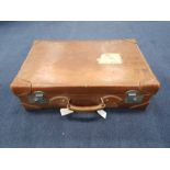 VINTAGE LEATHER SUITCASE