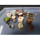 GROUP OF SMALL TRINKET BOXES