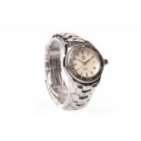 LADY'S TAG HEUER LINK STAINLESS STEEL QUARTZ WRIST WATCH the round mother of pearl dial with