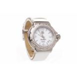 LADY'S TAG HEUER FORMULA 1 STAINLESS STEEL QUARTZ WRIST WATCH the round white dial with applied par