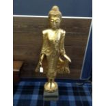 20TH CENTURY LARGE GILDED WOODEN FIGURE