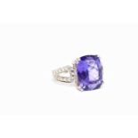 IMPRESSIVE TANZANITE AND DIAMOND RING