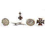GROUP OF VARIOUS VICTORIAN JEWELLERY including a silver name brooch of circular form and an oval