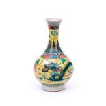 A 19TH CENTURY FAMILLE VERTE PORCELAIN DRAGON VASE