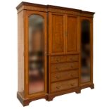 A GOOD EDWARDIAN MAHOGANY FOUR-PIECE BEDROOM SUITE