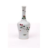 A VERY UNUSUAL CHINESE PORCELAIN BOTTLE OR MALLET-SHAPED VASE
