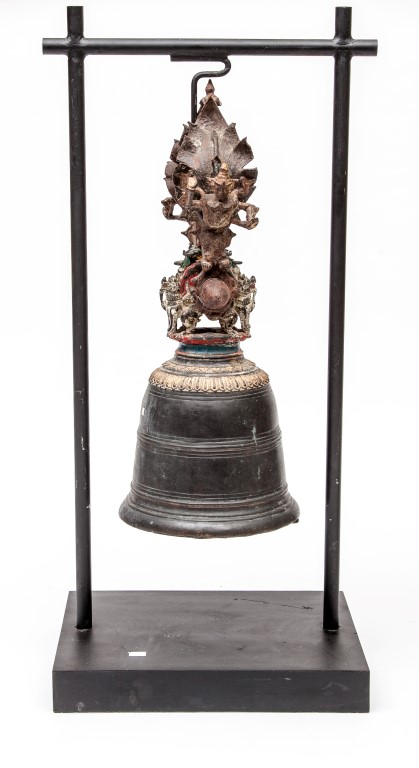 AN EXTREMELY HEAVY GILT BRONZE AND PAINTED TEMPLE GONG OR BELL, with swing handle, probably 19th