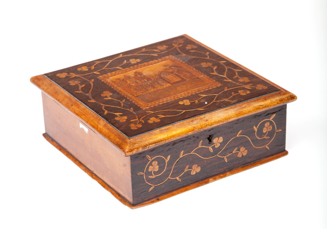 A 19TH CENTURY VICTORIAN KILLARNEY YEW WOOD AND MARQUETRY BOX