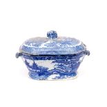 AN ENGLISH NANKIN STYLE BLUE AND WHITE SOUP TUREEN AND COVER