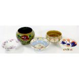 A 19TH CENTURY ENGLISH EARTHENWARE GAUDY WELCH FOOTED BOWL, 23CM DIAM, THREE DOULTON AND OTHER