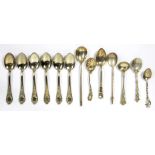 A RUSSIAN SILVER TEASPOON AND A SMALL QUANTITY OF CONTINENTAL SILVER TEA AND COFFEE SPOONS, 5OZS AND