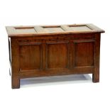 AN 18TH CENTURY CARVED OAK BLANKET CHEST 105CM W