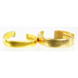 A 9CT GOLD WEDDING RING, CUT, 3.6G AND A 22CT GOLD WEDDING RING, CUT, 3.4G