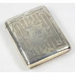 AN EDWARD VII SILVER DOUBLE HINGED CIGARETTE CASE ENGRAVED AND ENGINE TURNED, 8.5CM H, BIRMINGHAM