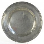 A PEWTER CHARGER, 41.5CM DIAM, 18TH CENTURY