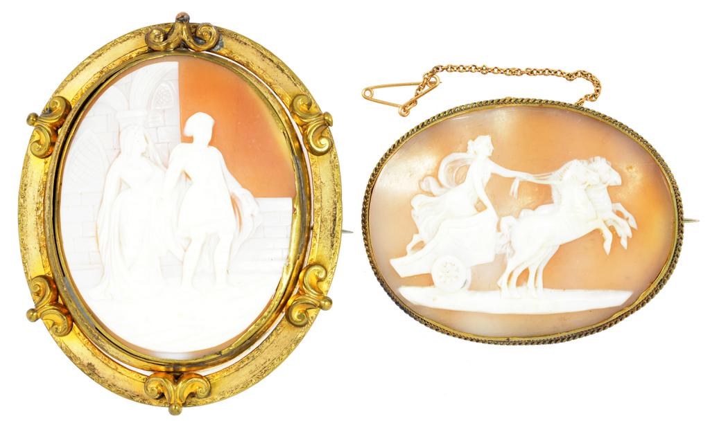 TWO 19TH C CAMEO BROOCHES IN PLATED MOUNTS