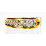 A DIAMOND RING, IN GOLD MARKED 750, SIZE I, 5.6G