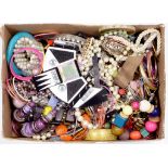 MISCELLANEOUS COSTUME JEWELLERY