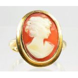 A CAMEO RING IN 9CT GOLD SIZE O, 5.3G