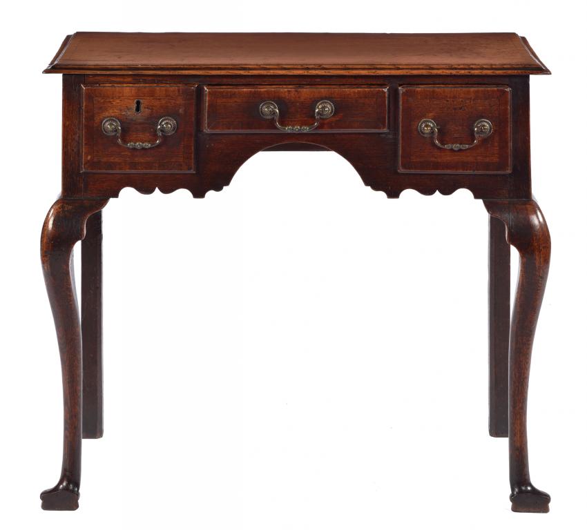 A GEORGE III OAK AND CROSSBANDED LOWBOY, C1780 on cabriole forelegs, 74cm h; 42 x 82cm ++Top with