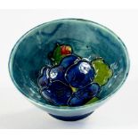 A MOORCROFT MINIATURE PANSY BOWL, 4CM H, PAPER LABEL POTTERS TO THE LATE QUEEN MARY, 1950'S