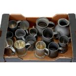 A QUANTITY OF VICTORIAN AND EARLY 20TH C PEWTER MEASURES AND MUGS, ETC