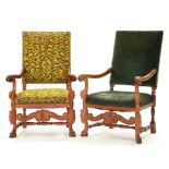 TWO MATCHING CARVED OAK ARMCHAIRS IN 17TH CENTURY STYLE, 110CM H, EARLY 20TH CENTURY
