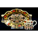 A ROYAL CROWN DERBY IMARI PATTERN MINIATURE OVAL CREAM JUG AND A DISH, DISH 13.5CM W, PRINTED