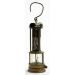 A CLANNY TYPE BRASS MINER'S LAMP BY JOSEPH COOKE OF BIRMINGHAM, 25CM H EXCLUDING HOOK, STAMPED JCB