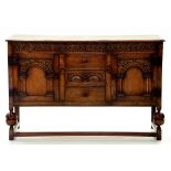 AN OAK SIDEBOARD, 140CM W