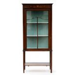 AN EDWARDIAN MAHOGANY AND LINE INLAID CHINA CABINET, 139CM H