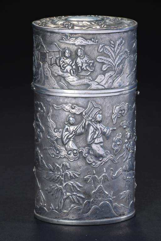 A CHINESE SILVER REPOUSSE CHEROOT CASE, 19TH C of straight sided oval shape, 11cm h, maker KC,