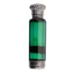 A VICTORIAN SILVER MOUNTED GREEN GLASS COMBINATION SCENT BOTTLE-VINAIGRETTE, C1870 9cm l,