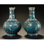 A PAIR OF CHINESE CLOISONNÉ ENAMEL BOTTLE SHAPED VASES, QING DYNASTY, 19TH C the neck with classic