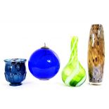 A 1930S CLOUD GLASS VASE, 20CM H, A BLUE GLASS WITCHES BALL AND TWO OTHER VASES