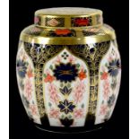 A ROYAL CROWN DERBY 'OLD IMARI' PATTERN GINGER JAR AND COVER, 11CM H, PRINTED MARK, 20TH CENTURY