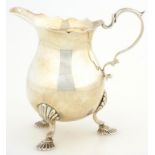 AN ELIZABETH II SILVER CREAM JUG IN 18TH C STYLE, 9CM H, LONDON 1967, 3OZS 6DWTS