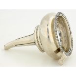 A GEORGE IV SILVER WINE FUNNEL, 12CM H, LONDON 1825, 3OZS 5DWTS