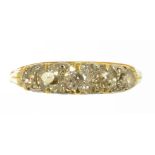 A DIAMOND RING IN GOLD, MARKED 18CT, 4.5G