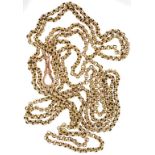 A VICTORIAN GOLD MUFF CHAIN, MARKED 9C, 29.4G