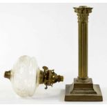 A VICTORIAN BRASS COLUMNAR OIL LAMP WITH CUT GLASS FOUNT AND BRASS BURNER, 57CM H, EXCLUDING LATER