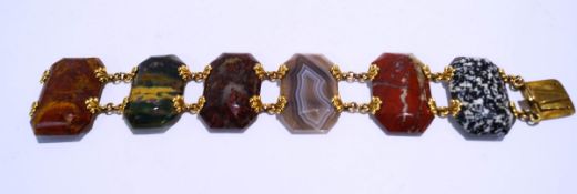 A Victorian agate panel bracelet,