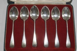 A set of six silver 1935 Jubilee silver teaspoons, illustrating British Hallmarks, 3.