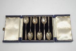 A cased set of six silver coffee spoons, 46 g (1.