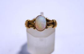 An 18ct gold opal ring, with partial hallmark, finger size N1/2, 2.