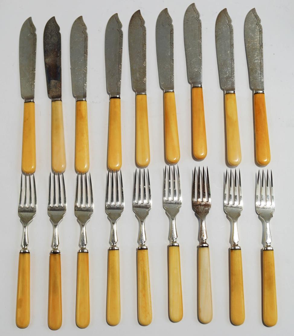 A set of nine fish knives and forks, Elkington & Co, Birmingham 1918,