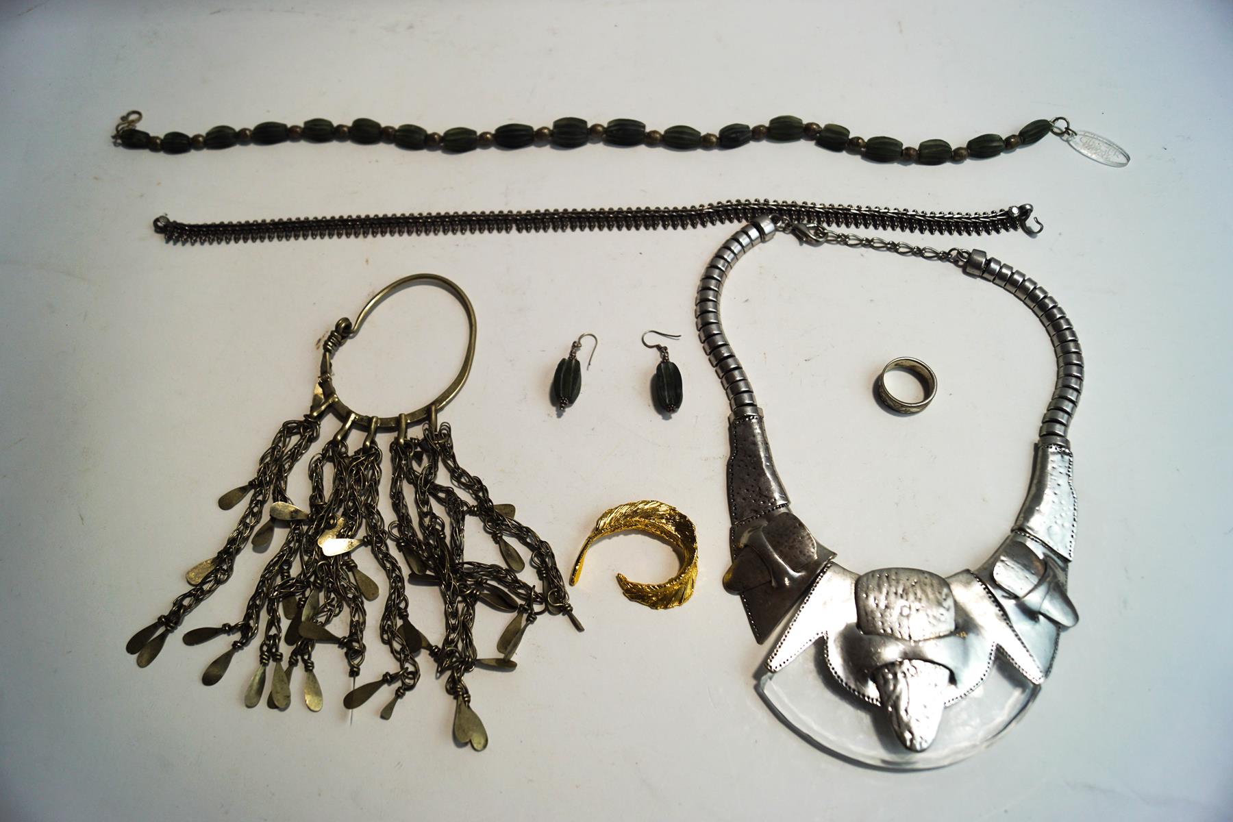 A quantity of silver and metal costume jewellery