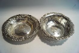 A silver bon bon dish, of oval pierced form, Sheffield 1902,