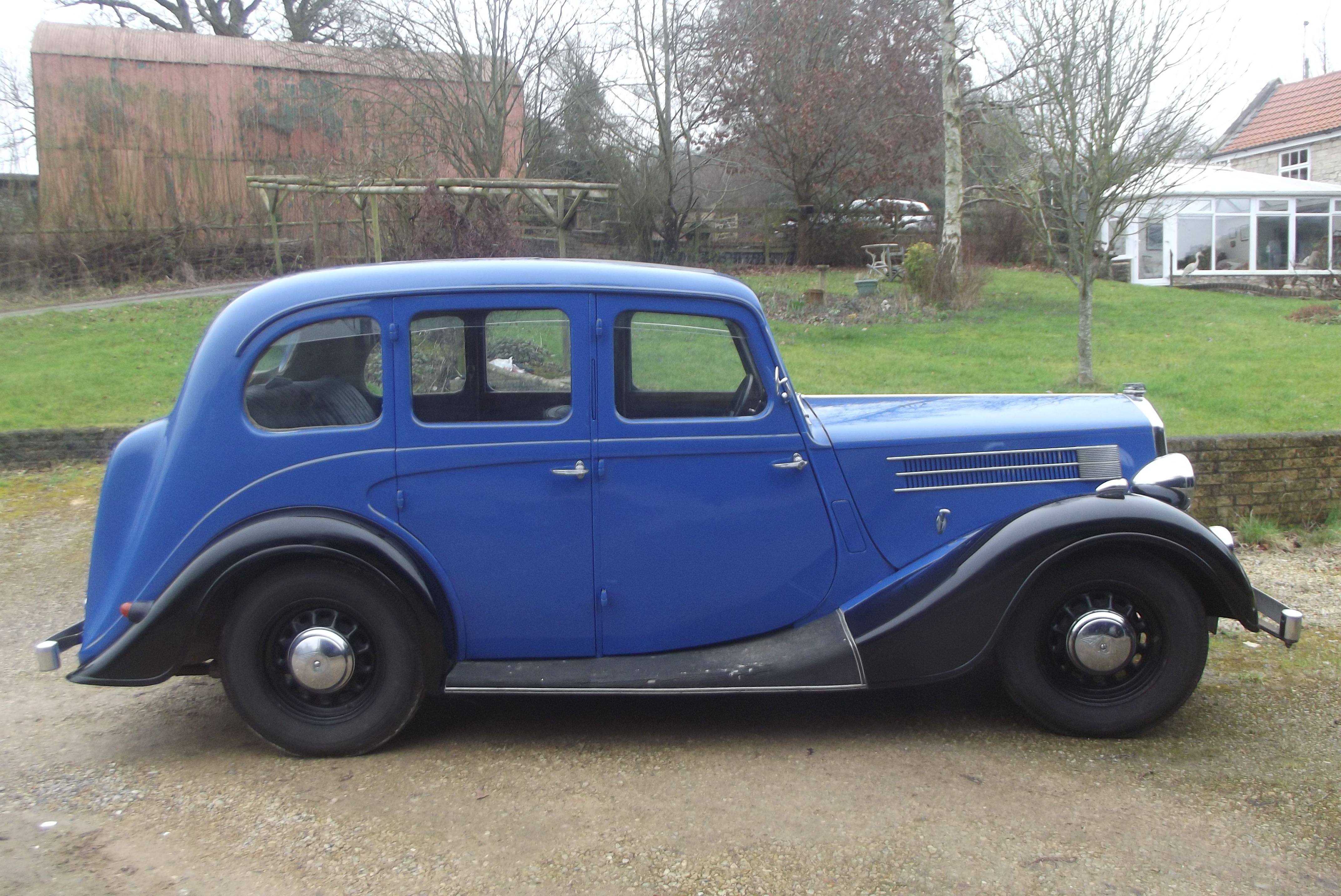 A 1939 Wolseley 14/60, registration FSU 786, blue over black. - Image 2 of 3