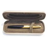 A Sheaffer White Dot black and gold coloured fountain pen, with 14K,